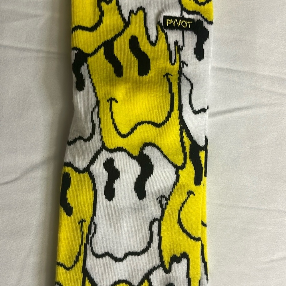 Smiley Socks by Pyvot - Picture 3 of 11
